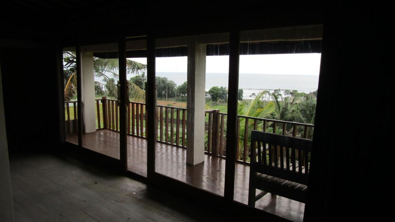 Dikaloha Surfschool And Stay Airsatang Buitenkant foto
