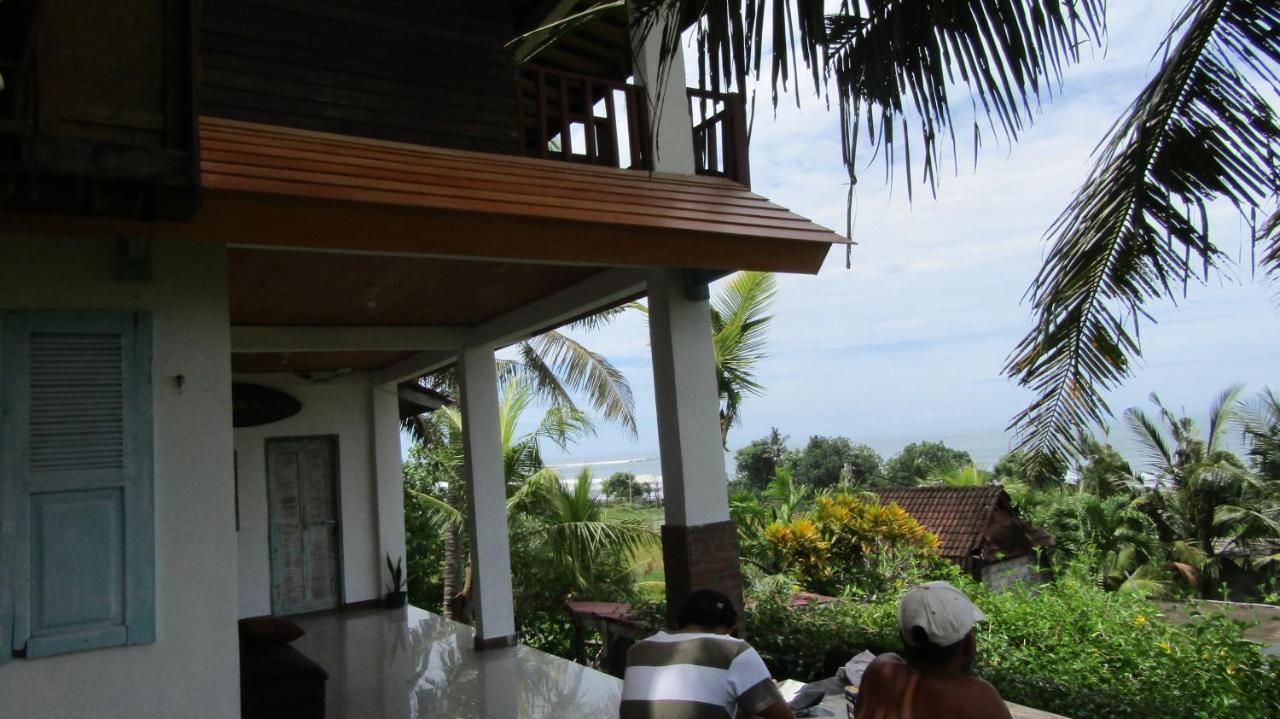 Dikaloha Surfschool And Stay Airsatang Buitenkant foto