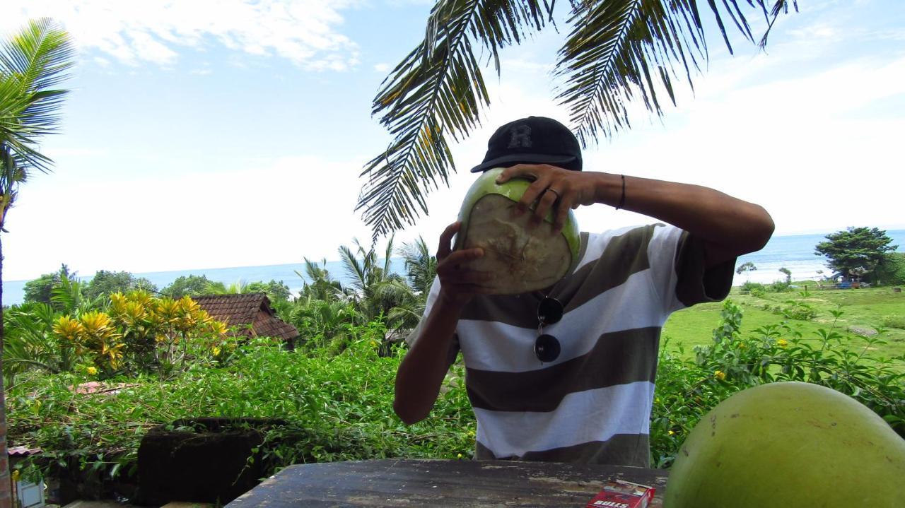 Dikaloha Surfschool And Stay Airsatang Buitenkant foto