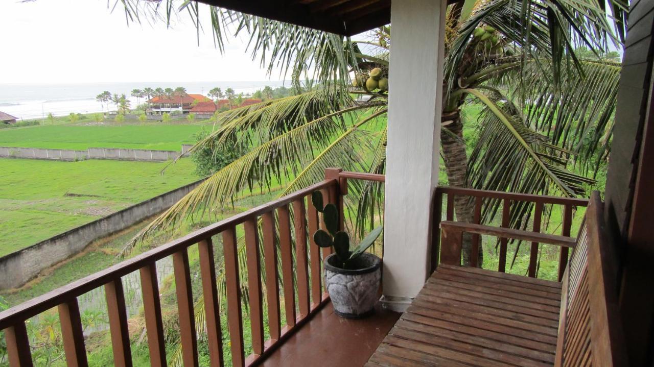 Dikaloha Surfschool And Stay Airsatang Buitenkant foto