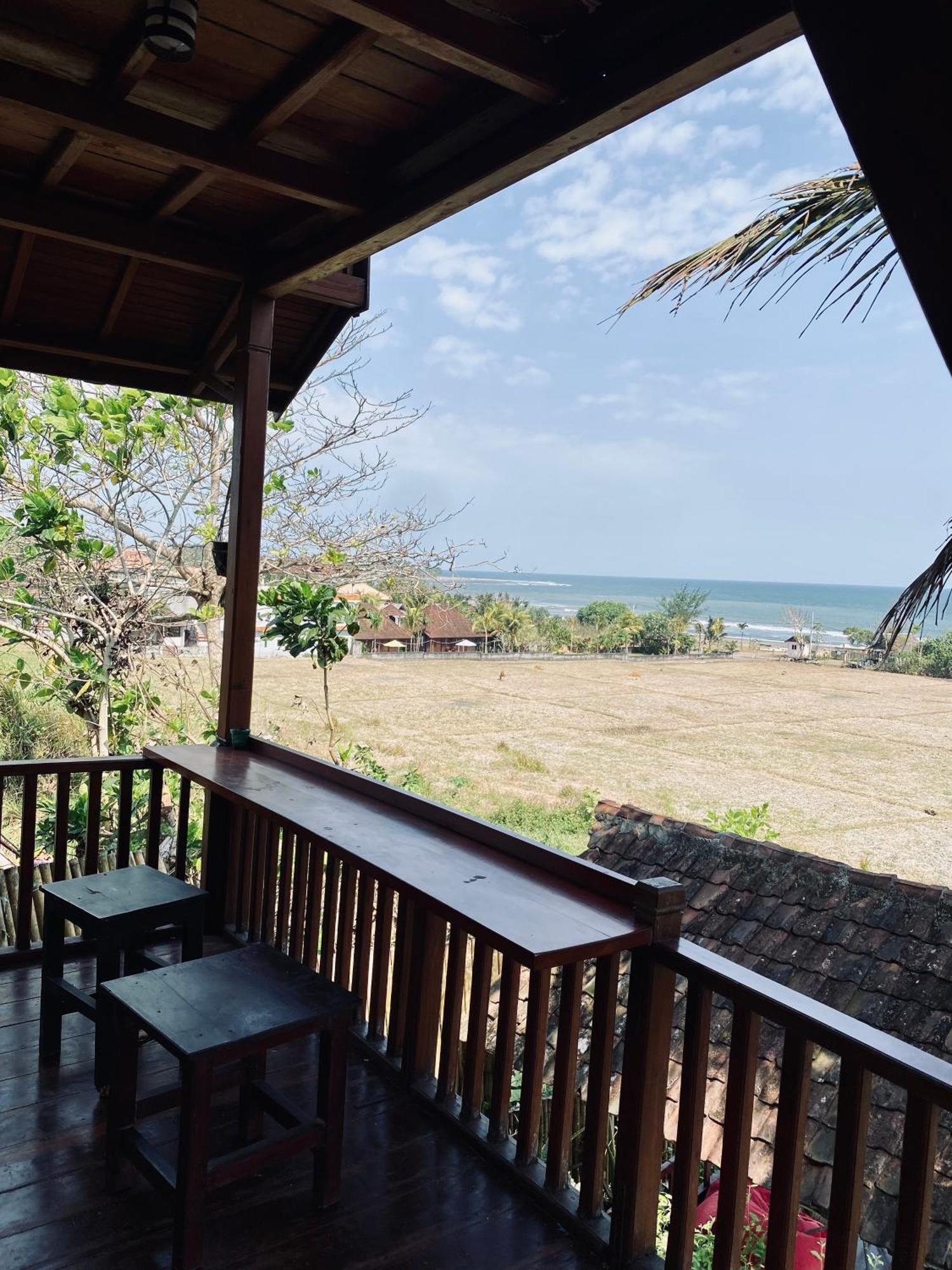 Dikaloha Surfschool And Stay Airsatang Buitenkant foto